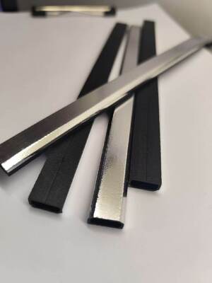 Barre d'espacement à bord chaud en fibre de verre hybride, profil creux laminé métallique, rupture thermique à faible valeur U, pour unités de verre isolant (UGI) double vitrage – Anti-corrosion, résistant à l'humidité, économe en énergie
